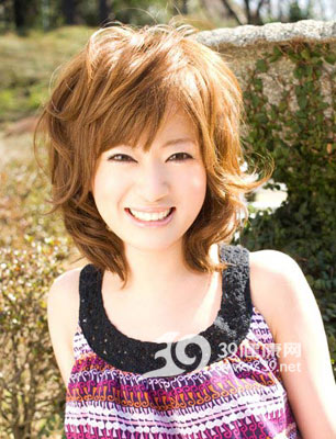 女人每天笑三笑 乳房才更健康