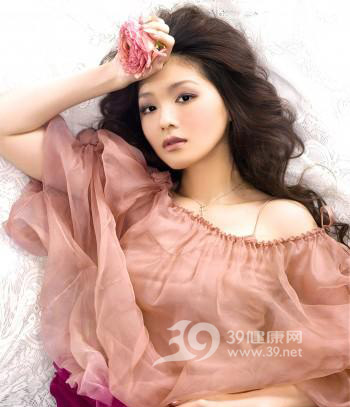 女人缘何患乳房坏死?