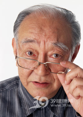 老人“心理变异”如何克服