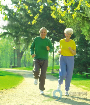 老人“精神跑步”有益于心智