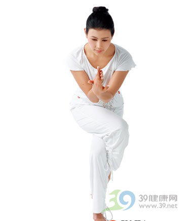 塑造“8”字形身材瑜伽操