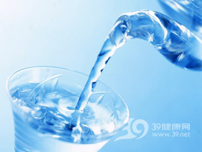 夏日切忌单纯进补