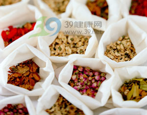 急性肾炎患者 中医拯救