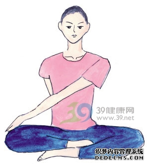 瑜伽半侧式治便秘